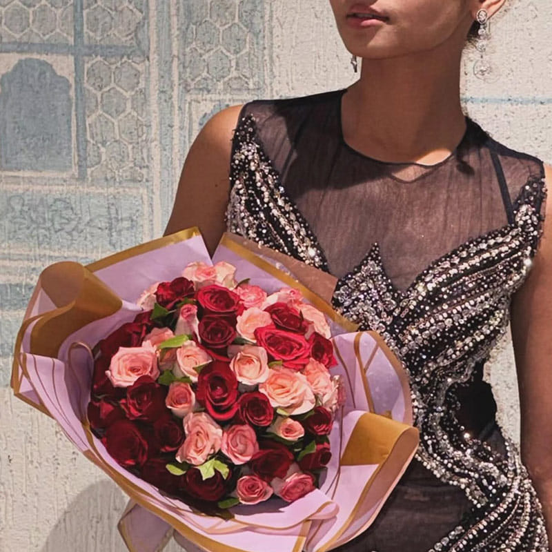 The Spotlight Rose Affair