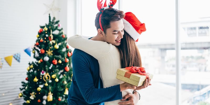 10 Sentimental Gifts That Will Melt Your Boyfriend’s Heart