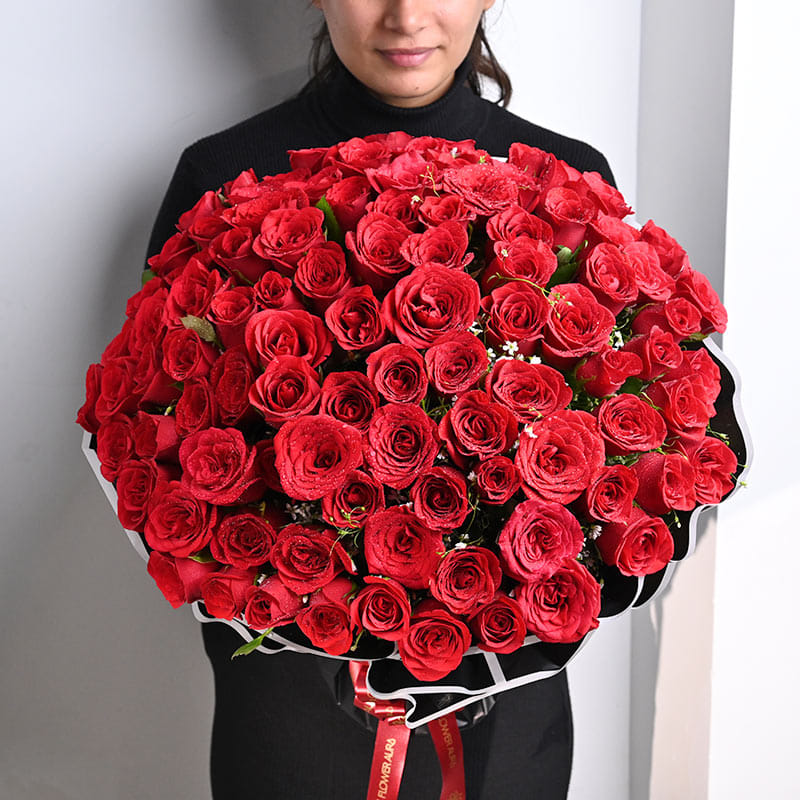Red Flowers | Red Roses Bouquet | Red Color Carnations | FlowerAura