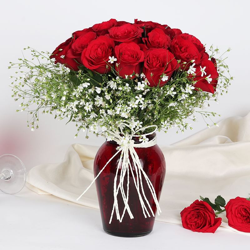 Valentine Flowers For Rose Day - Romantic Roses Vase