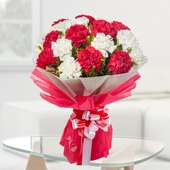 10 Red Carnations and 10 White Carnations Bouquet Close View