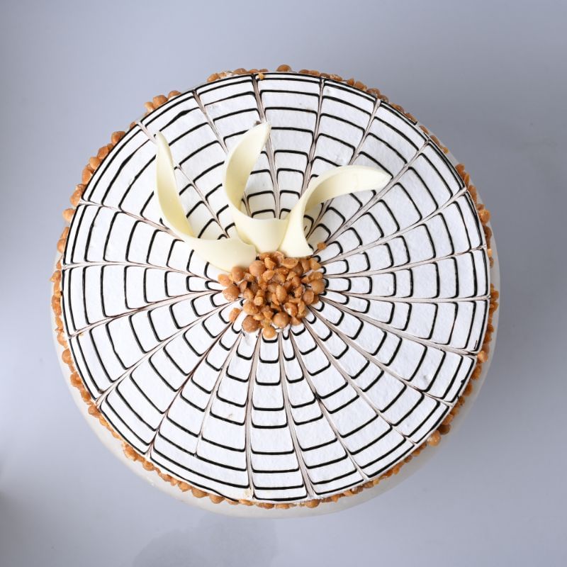 Top View of Eggless Divine Butterscotch Cake