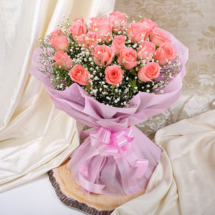 Beautiful Bunch of 25 Pink Roses