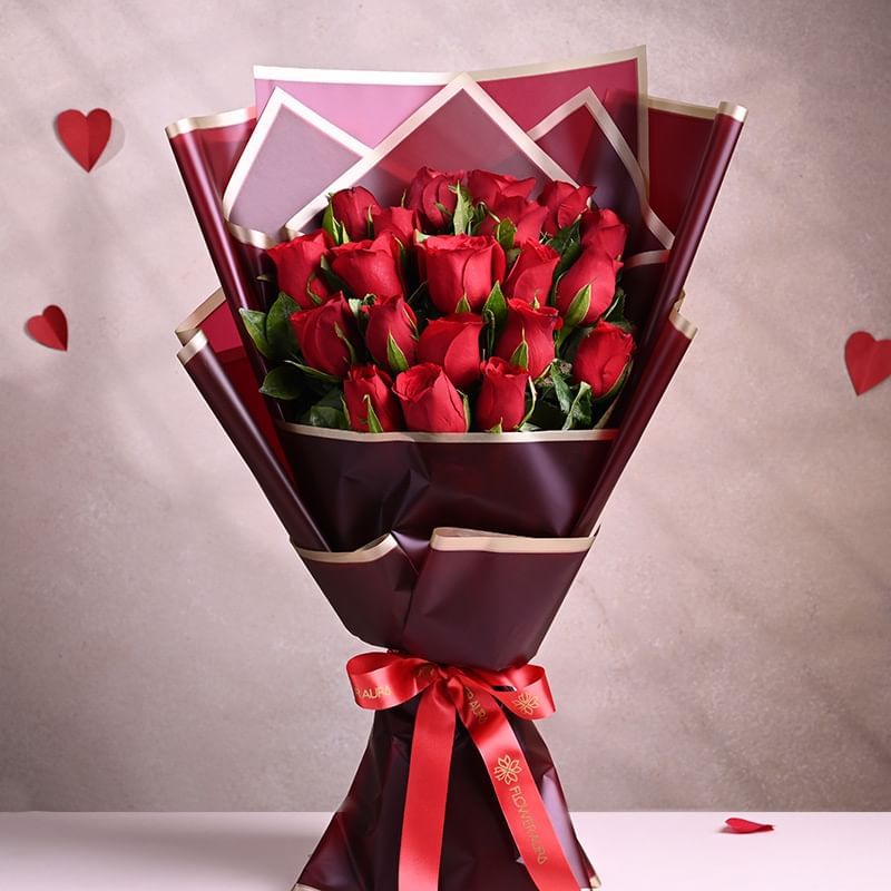 Romantic Red Roses Valentine Bouquet