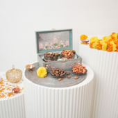 Flavourful Almonds N Cashews Bloom Box