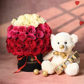 Hug N Blooms Valentine Combo MKTPLC
