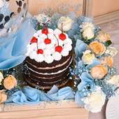 Peppy Flowery Cake Basket