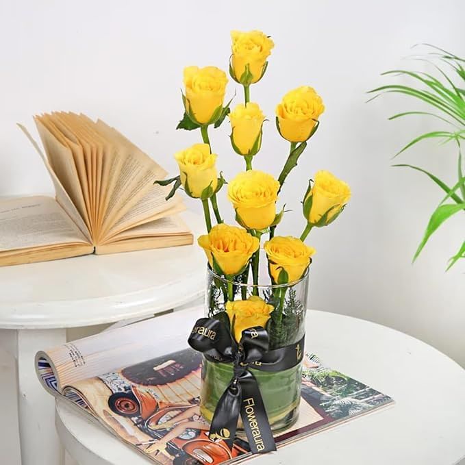 10 Yellow Rose In Vase - MKTPLC