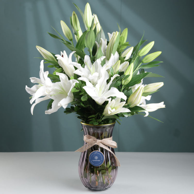White Lily N Glass Vase - MKTPLC