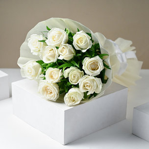 Peaceful White Roses Bouquet