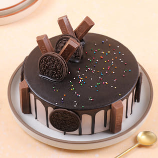 Kitkat Oreos Chocolate Cake