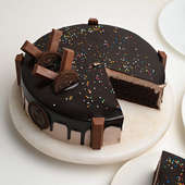 Kitkat Oreo Wonder Cake - Sliced View