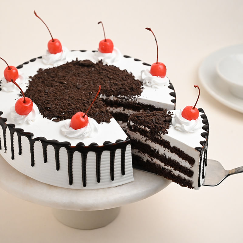 Black Forest Cake- Free Delivery