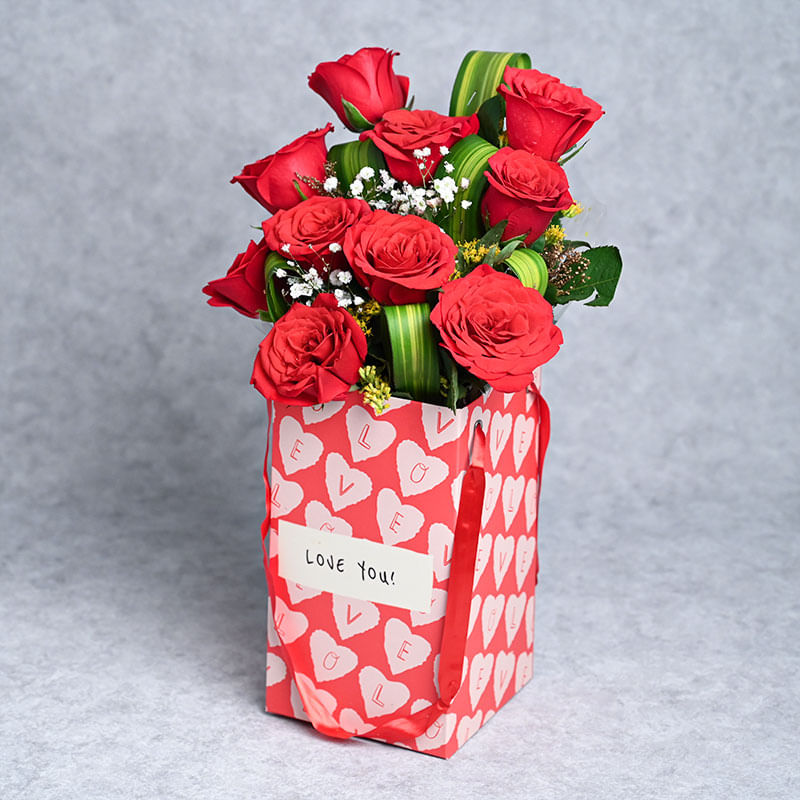 Buy Cake Rose Flower Online - Flower Close View