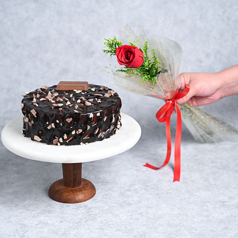 Chocolate Kit Kat Cake and Rose Combo