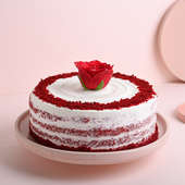 Round Shaped Romantic Red Velvet Cake