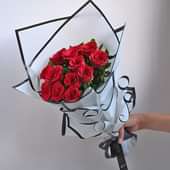 10 Red Roses Of Love Bouquet