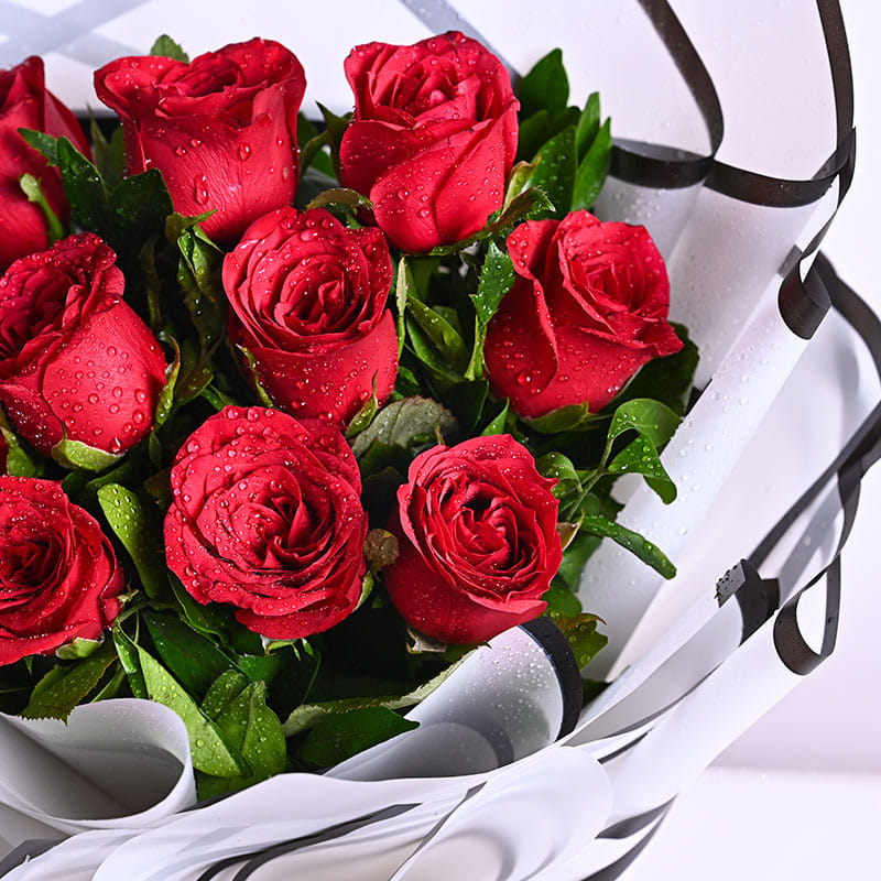 Red Roses Of Love Bouquet