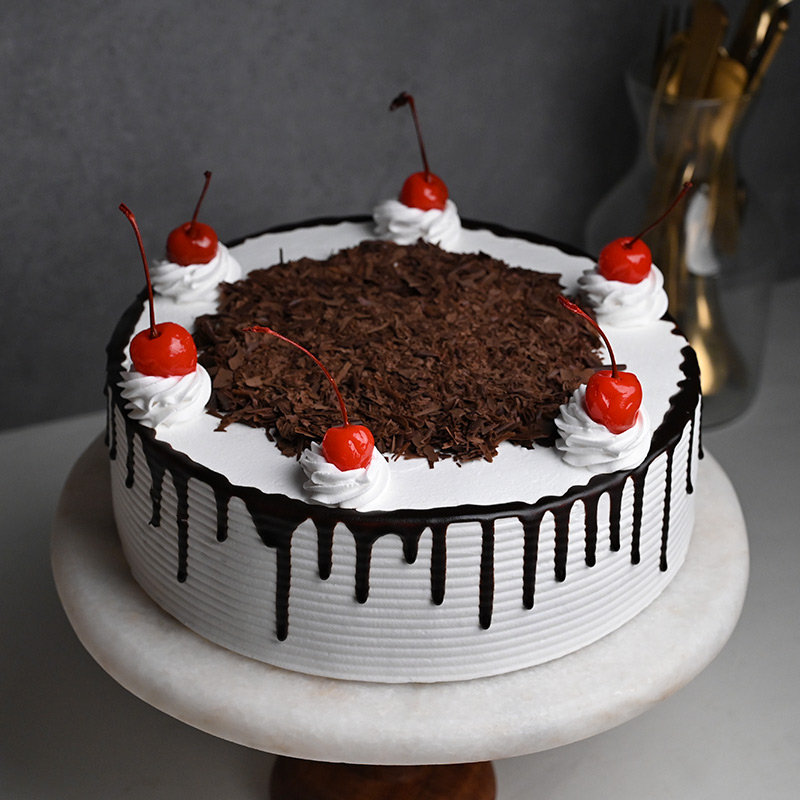 Classic Black Forest Cake in Bangalore Midnight Delivery