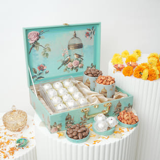 Gourmet Dry Fruits N Sweet Hamper
