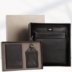 Make My Trip Travel Kit