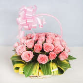 Arrangement of 30 fresh Pink Roses in Basket