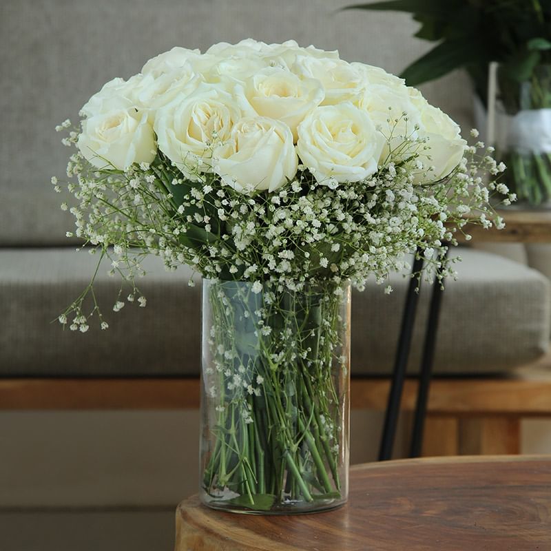 Snow White - 50 White roses bouquet