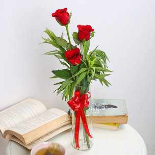3 Red Roses in Glass Vase for Anniversary