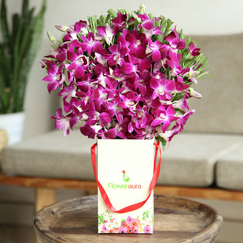 Bunch of 6 orchids