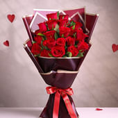 Kiss Red Rose Vase