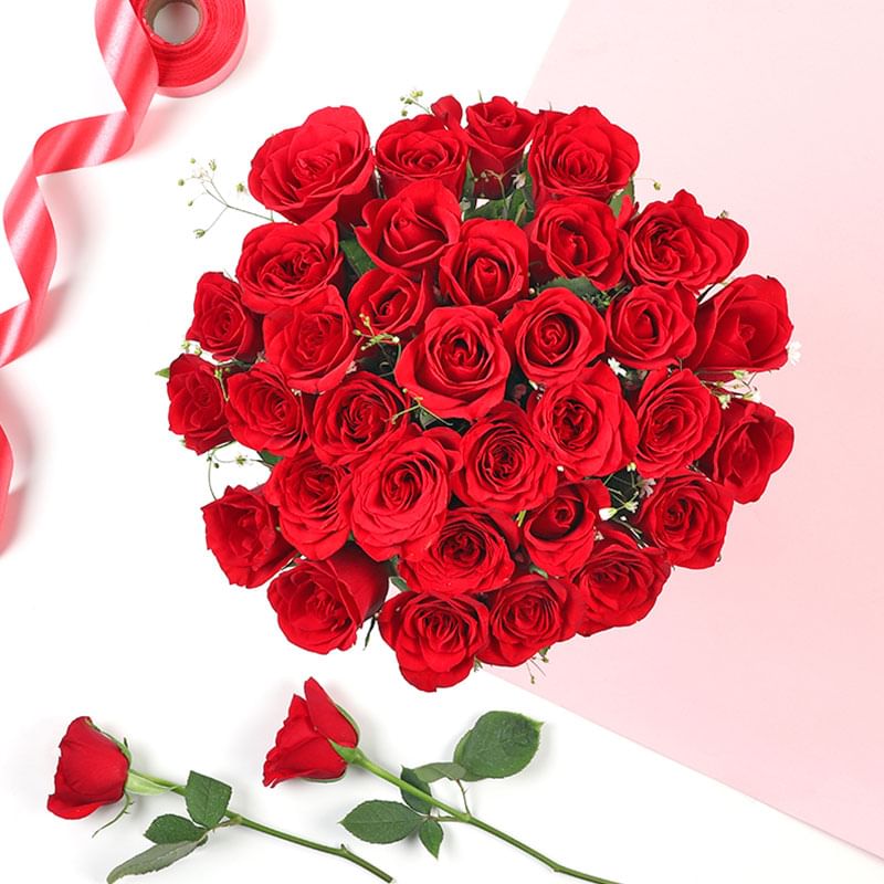 Valentine Flowers For Rose Day - Romantic Roses Vase