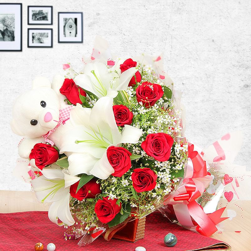 Side view of Flowery Teddy