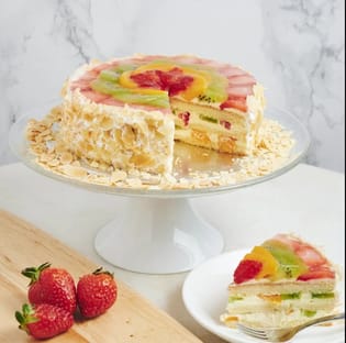 Fresh Fruit Cream Cake