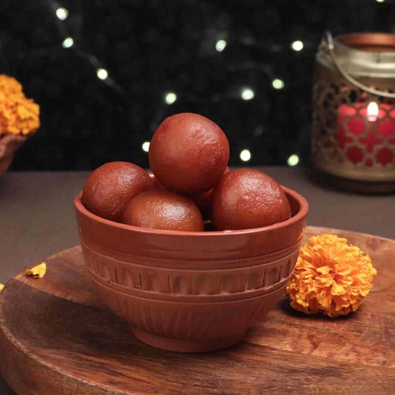 Badshahi Mithas Combo - 1 Kg Haldiram Gulab Jamun with Complementary Roli Chawal