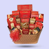 Deluxe Basket of Fine Treats