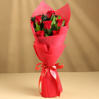 Majestic Bouquet Of Roses: Red Roses Bouquet 