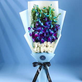 Bouquet of 10 pristine white Roses and 6 graceful Orchids