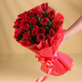 Magnetic Crimson Romance - Bunch of 20 Red Roses