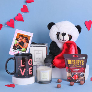 Special Panda Hamper With Sweets on Valentine