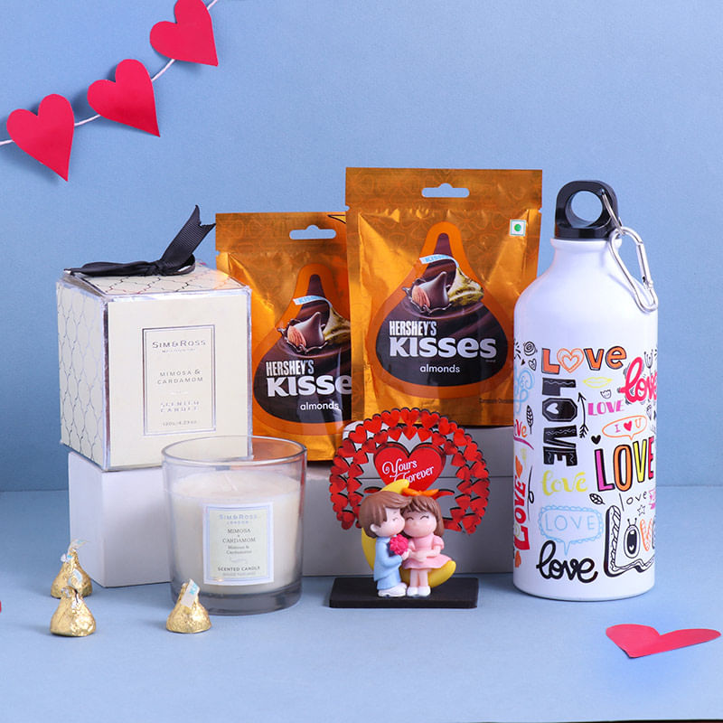 Love Doodles Sipper Hamper With Chocolates