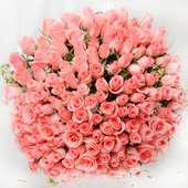 Bunch of 100 fresh pink roses with Top View