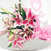 Arrangement of 6 beautiful pink Oriental Lilies with Horizontal View