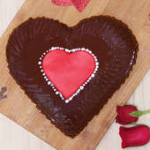 Top view of Chocolate Truffle Love Cake