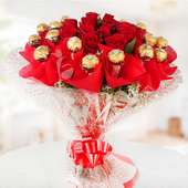 Bouquet of 10 Red Roses and Peripheral Arrangement of 16 Ferrero Rochers