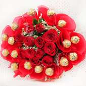 Bouquet of 10 Red Roses and 16 Ferrero Rochers Chocolates 