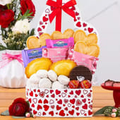 Sweet Romance Valentines Treats Hamper