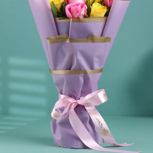 A Dreamy Embrace Of Dazzling Roses