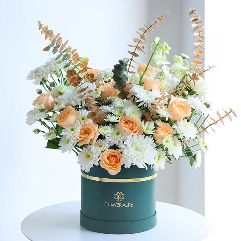 A Floral Hour Of Peachy Warmth