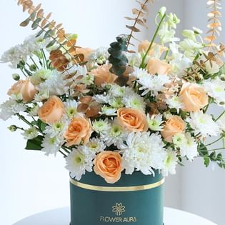 A Floral Hour Of Peachy Warmth