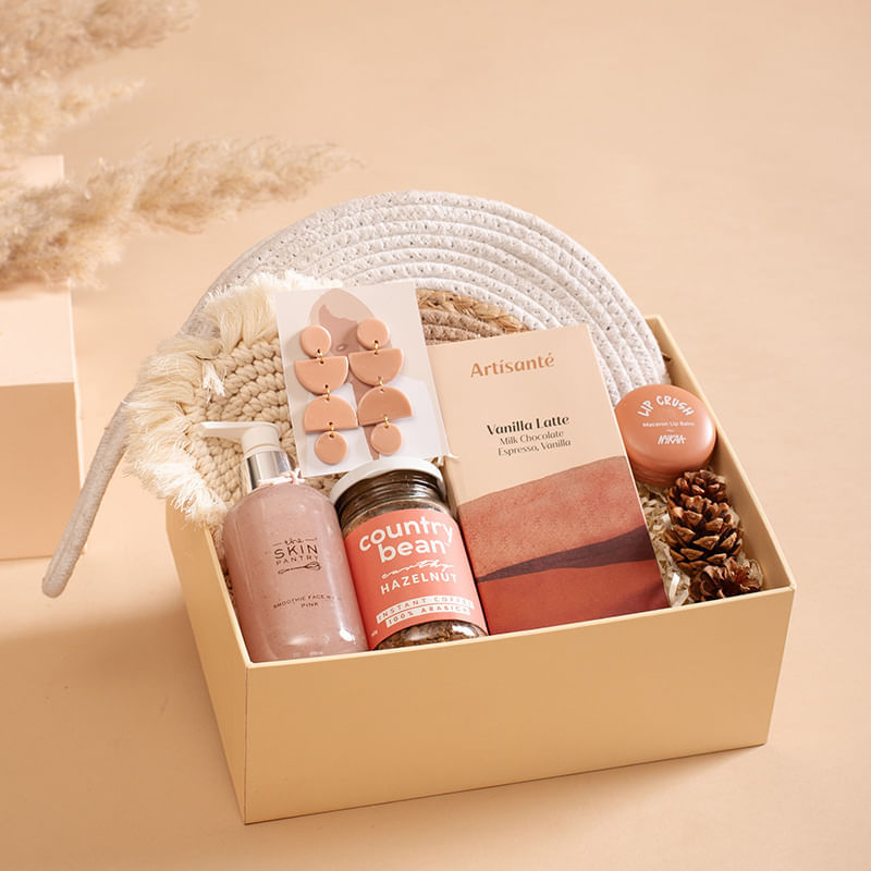 Accessories N Self Care Gift Box